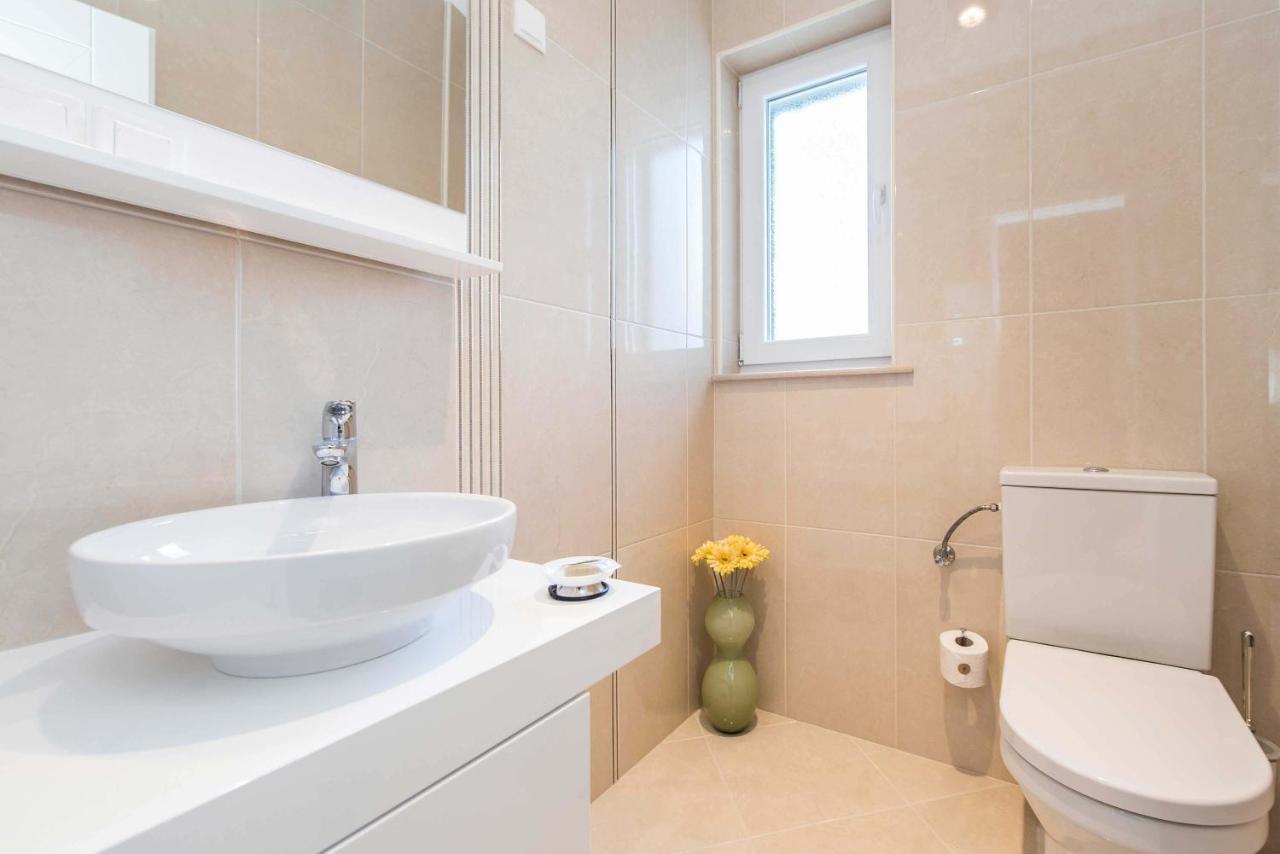 Kings View Sarkic Apartment Novalja Bagian luar foto