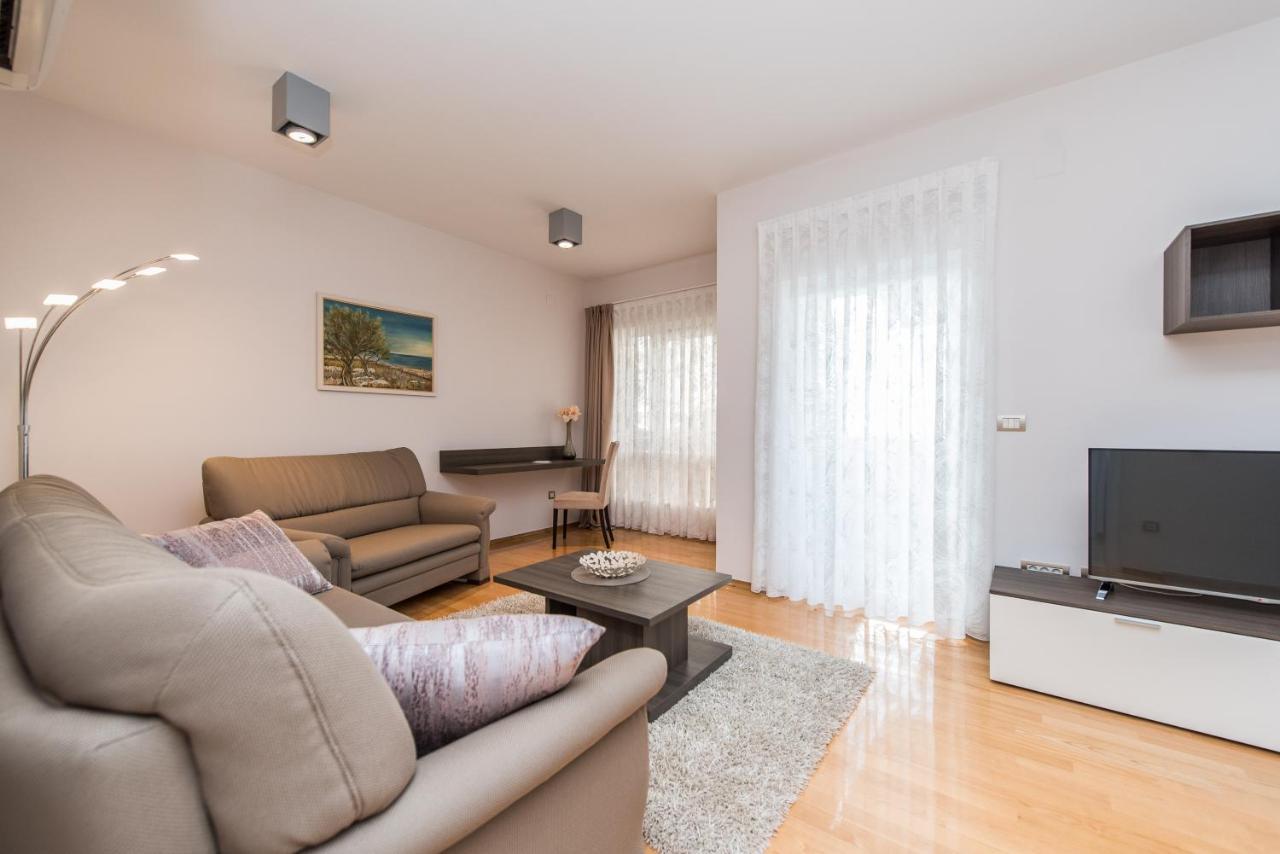 Kings View Sarkic Apartment Novalja Bagian luar foto