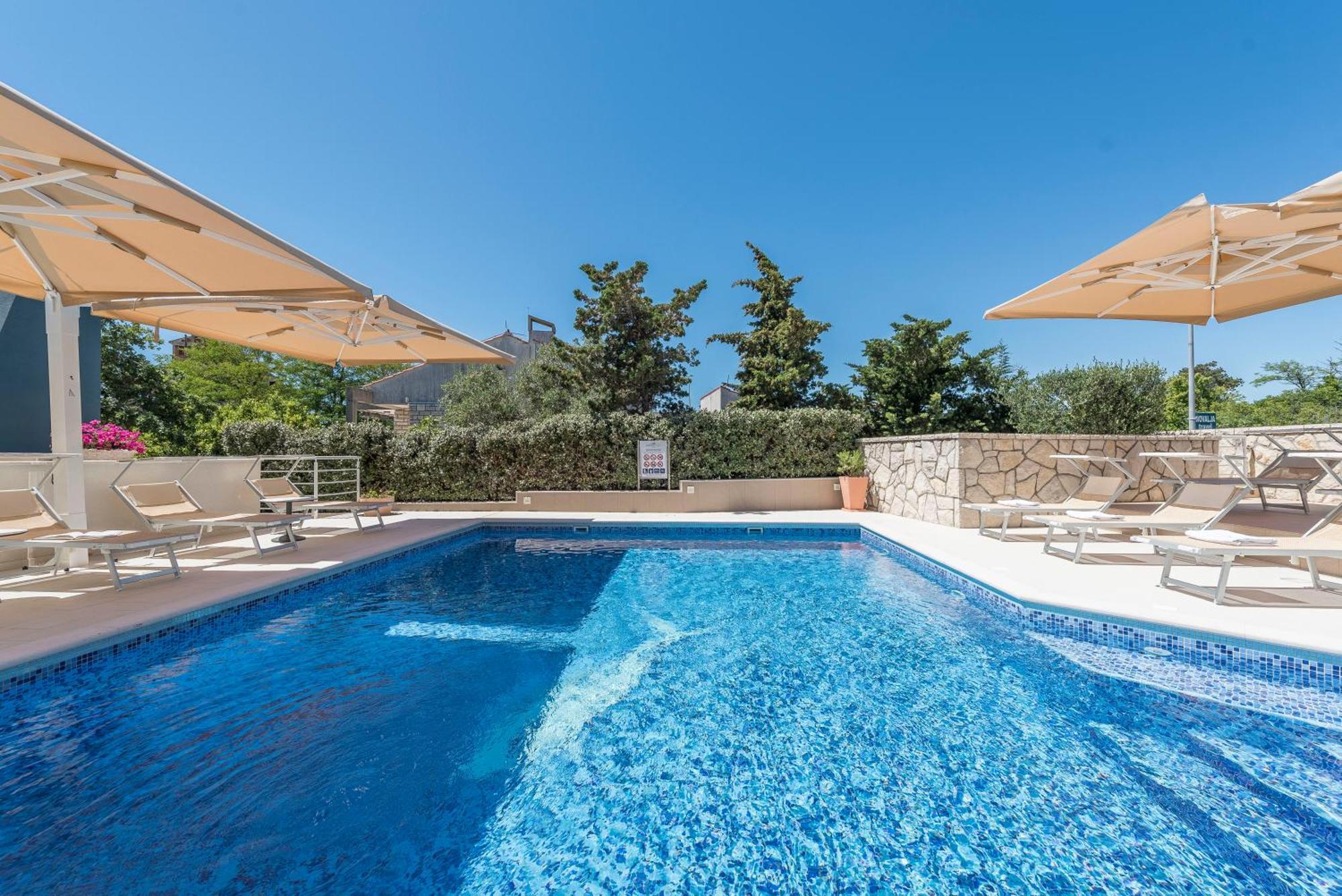 Kings View Sarkic Apartment Novalja Bagian luar foto